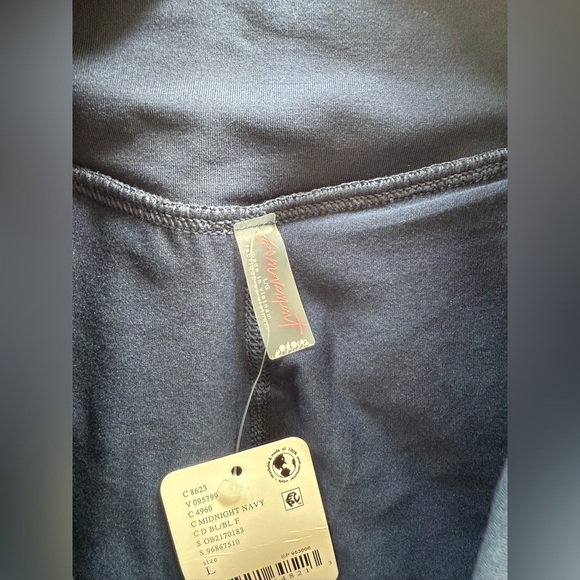 🆕 FP Movement Swing Of Things Skort in Navy - Picture 6 of 8